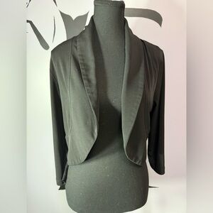Chic Black Women's Blazer. PTP 19